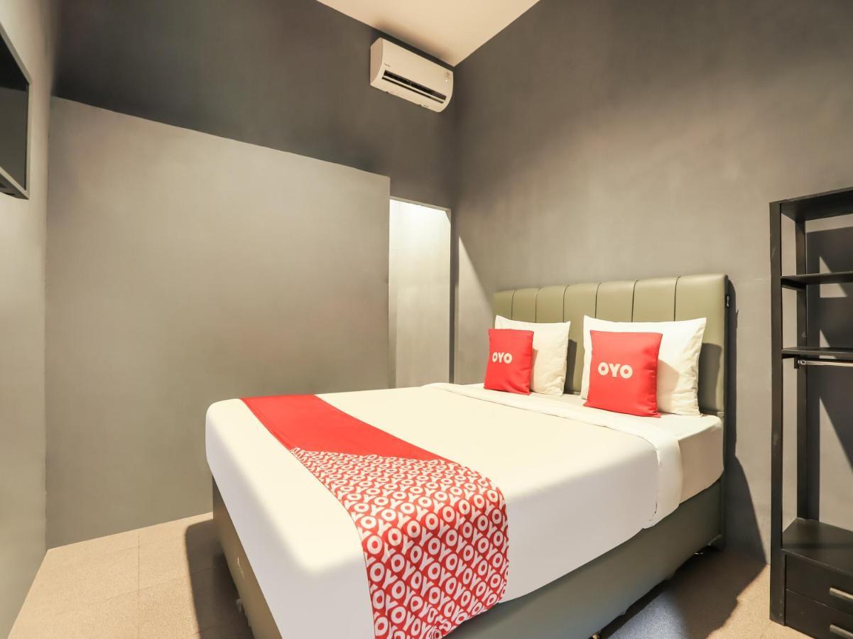 Oyo 3492 Mandala Residence Medan Exteriér fotografie