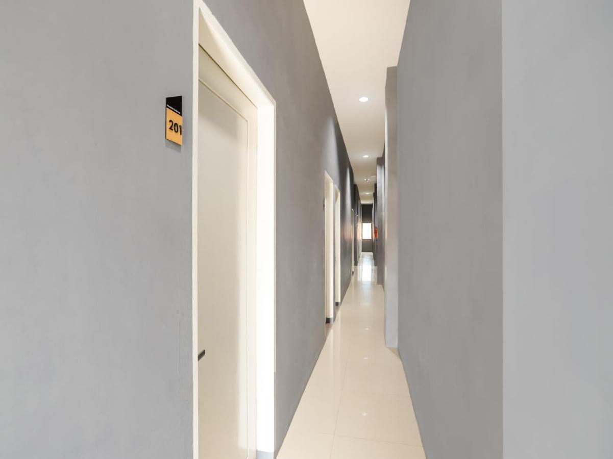 Oyo 3492 Mandala Residence Medan Exteriér fotografie