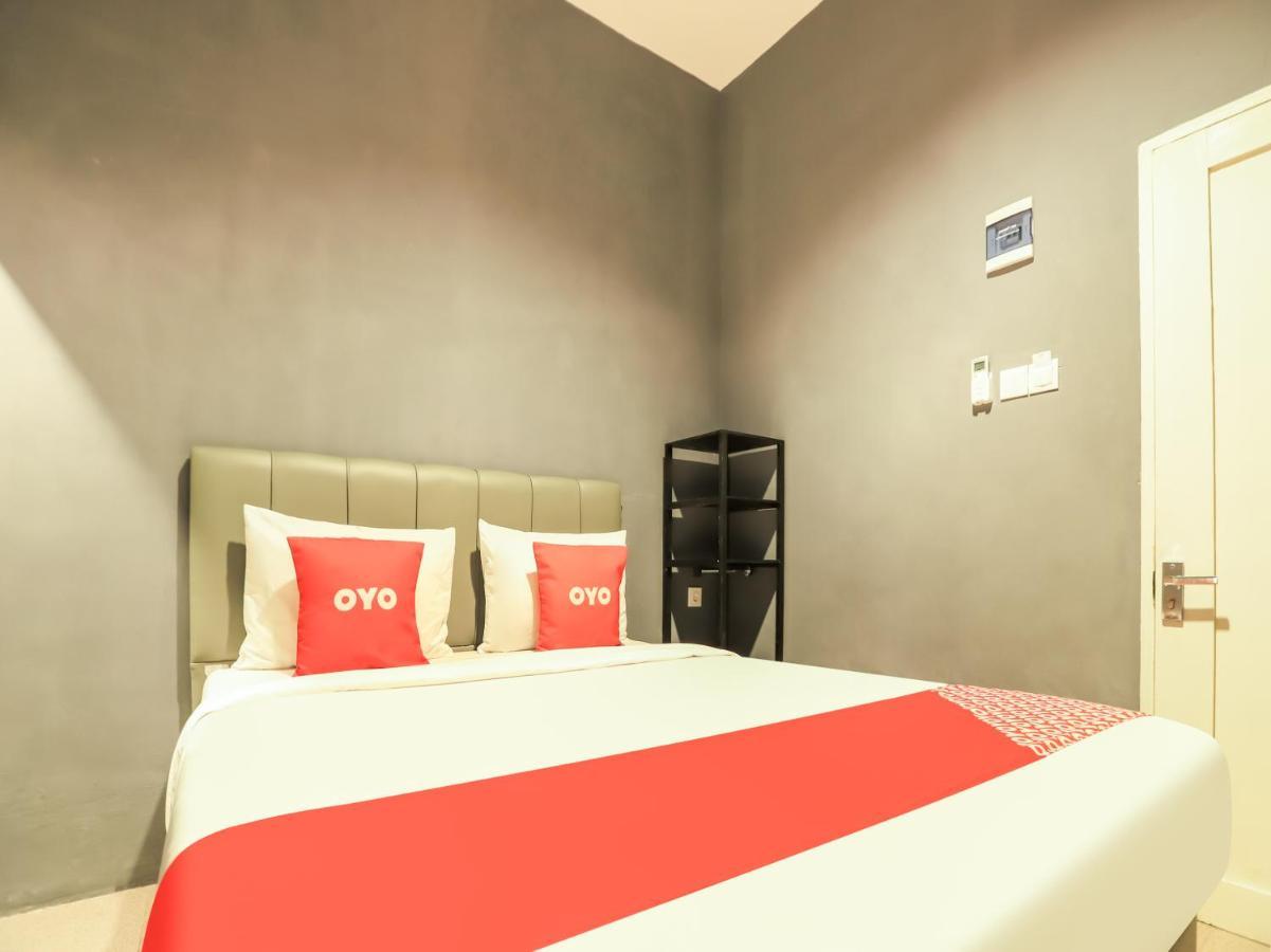Oyo 3492 Mandala Residence Medan Exteriér fotografie
