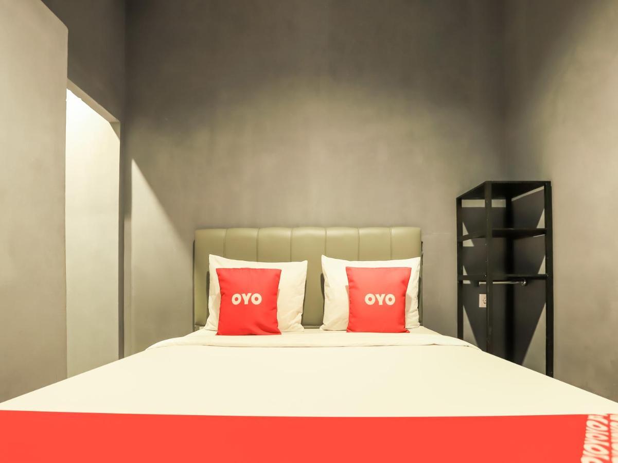 Oyo 3492 Mandala Residence Medan Exteriér fotografie